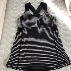 Lululemon yoga top